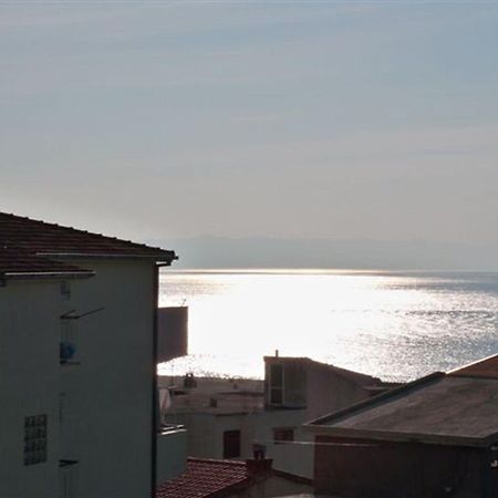 Apartments Sini Макарска Экстерьер фото