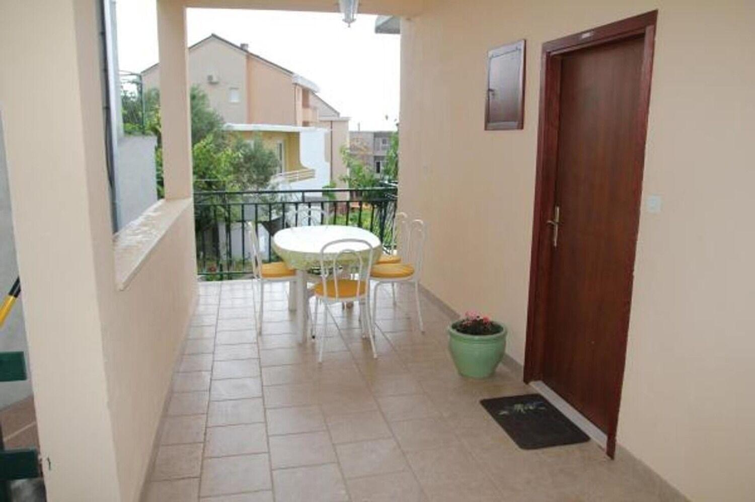 Apartments Sini Макарска Экстерьер фото