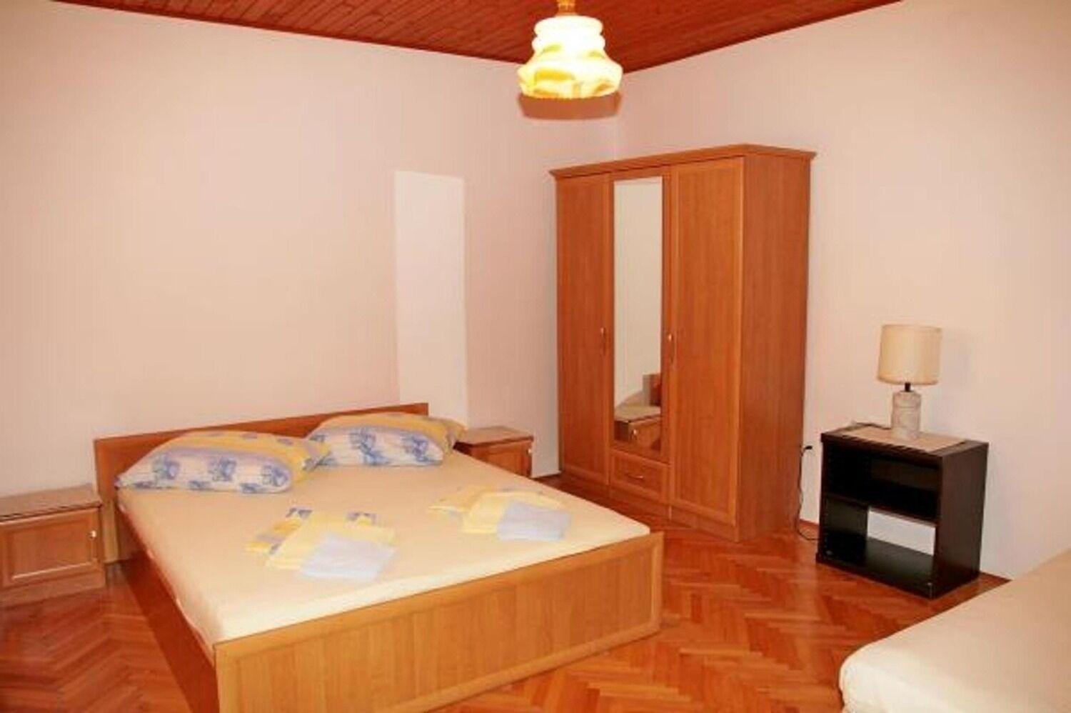 Apartments Sini Макарска Экстерьер фото