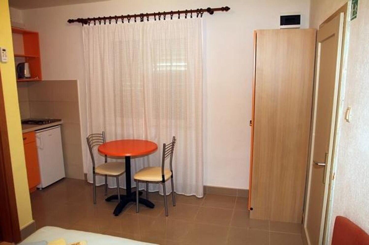 Apartments Sini Макарска Экстерьер фото