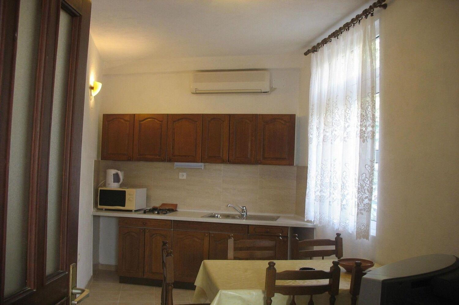 Apartments Sini Макарска Экстерьер фото